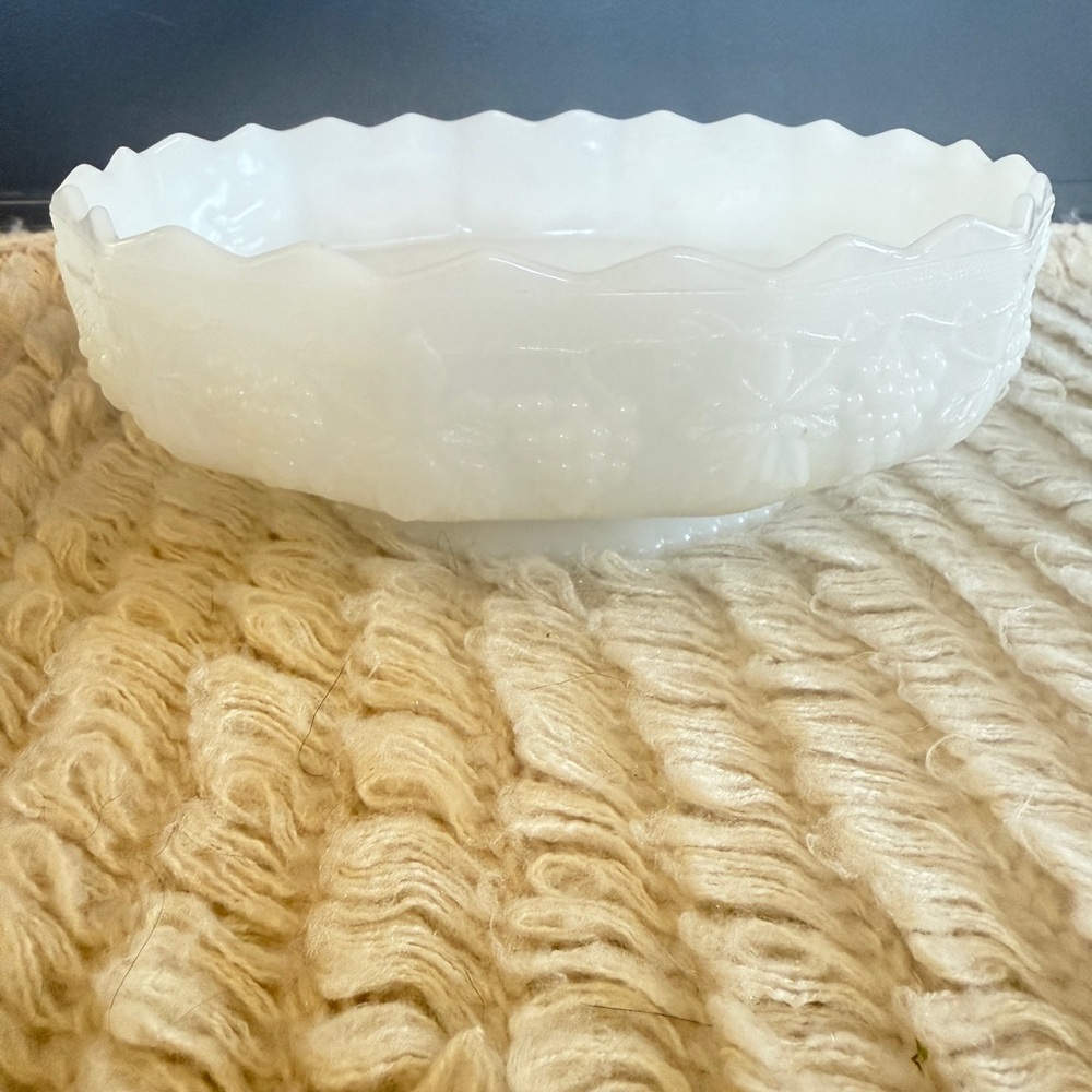 White Scalloped Edge Glass Bowl